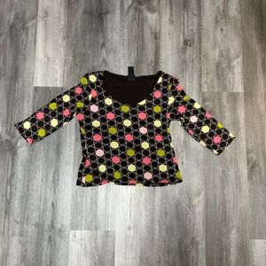 Retro abstract top with colored circles